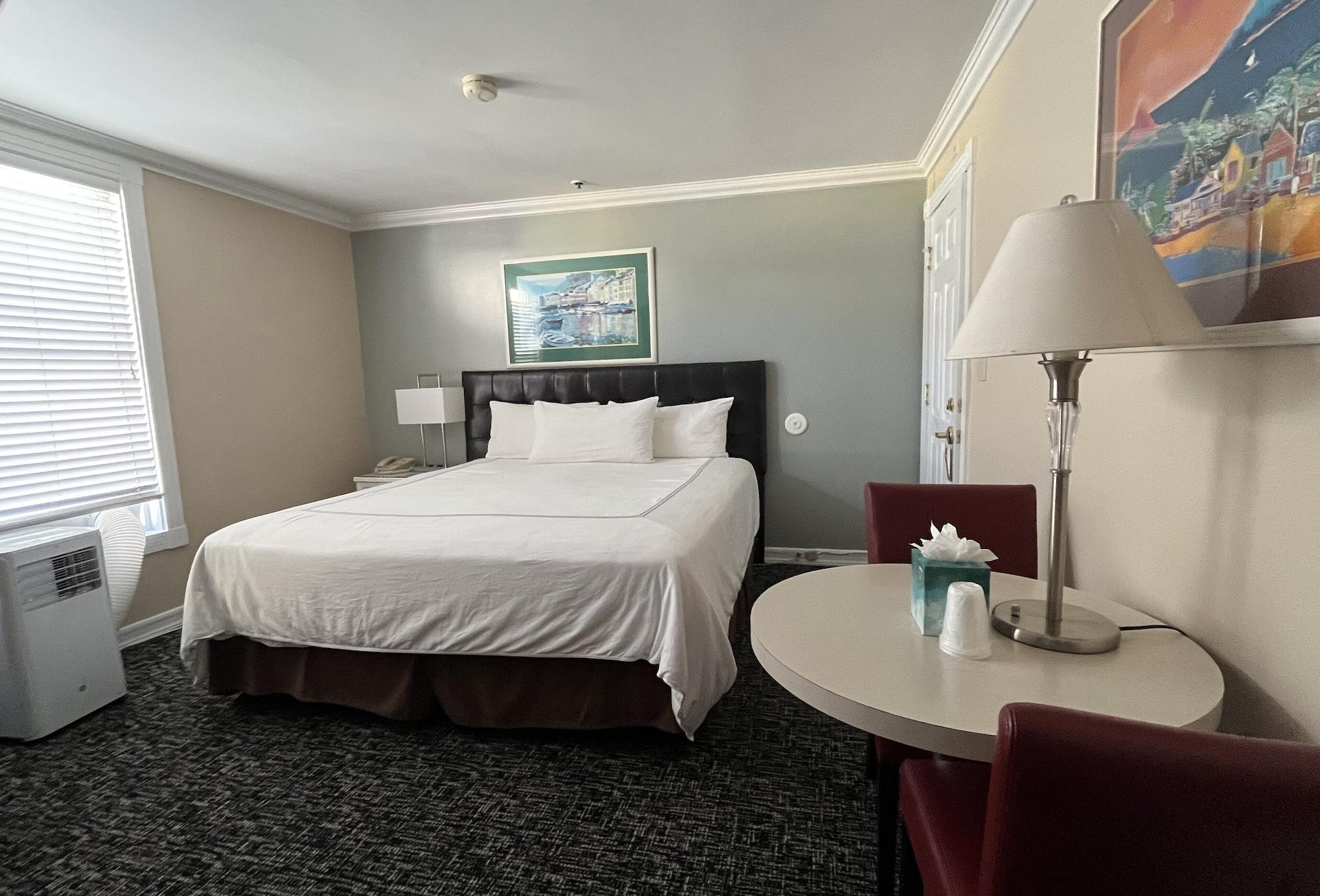 Glenmore Plaza Hotel Авалон Экстерьер фото